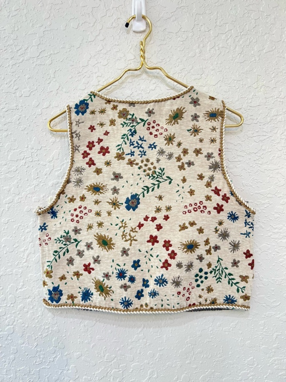 Shein Boho Cowgirl Tapestry Floral Tie Front Vest Cream Gold Braided Trim - Picture 7 of 10